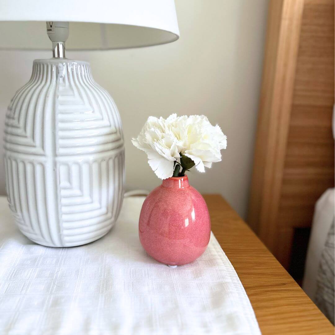 Small 10cm Nya Vessel Vase in Pink